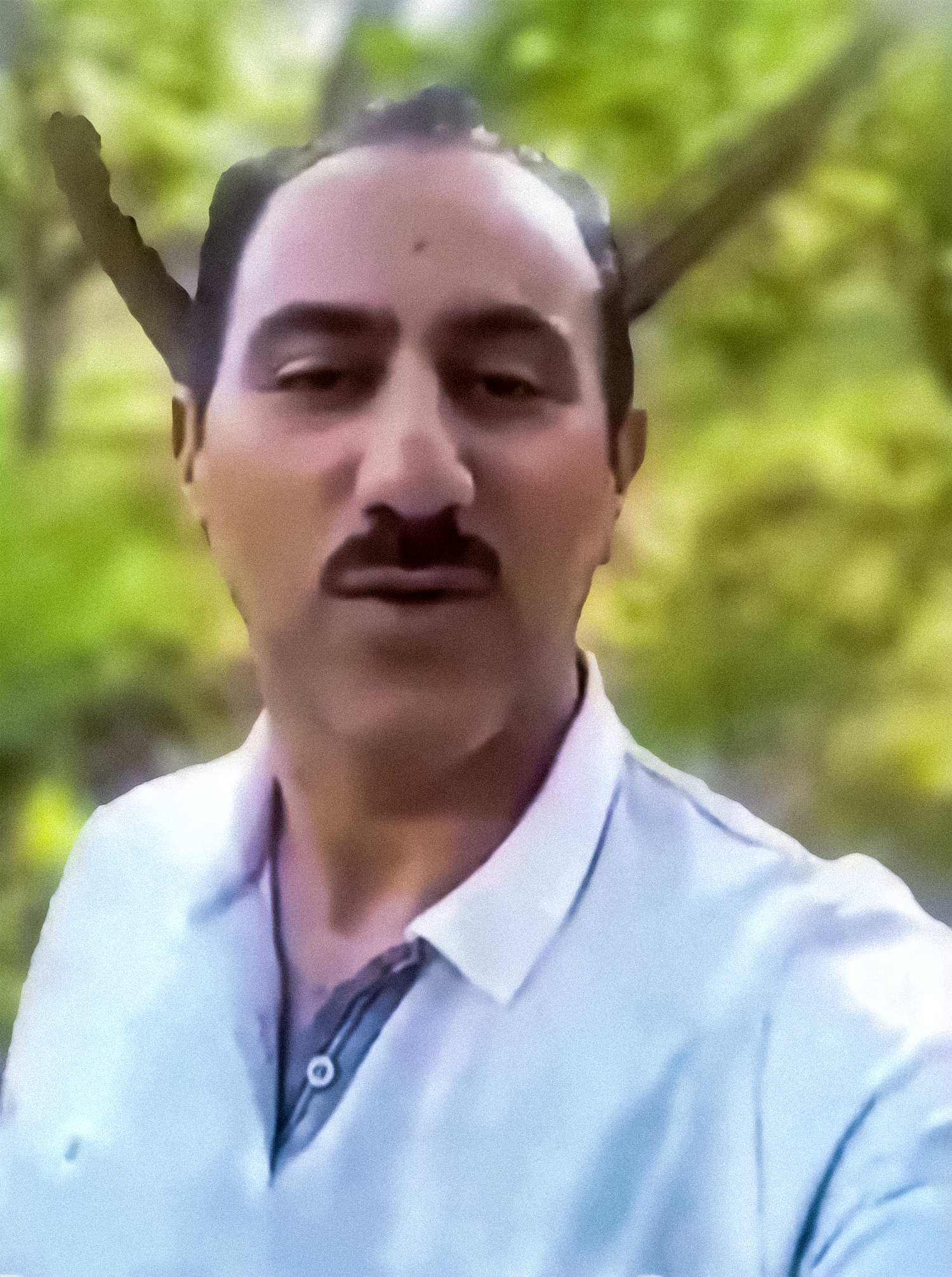 لقطة من فيديو منصور الرسولي يعترف بتكليفه بتنفيذ 3 عمليات اغتيال