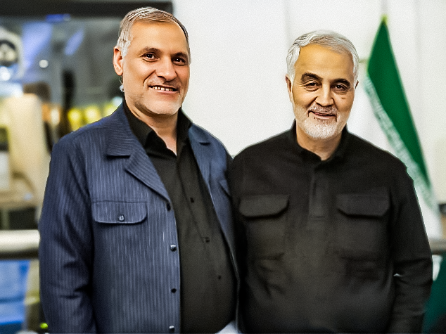 غلام رضا بغباني مع قائد فيلق القدس قاسم سليماني الذي قتل في مطار بغداد بالعراق العام 2020