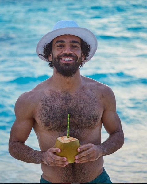 كيف يستمتع نجوم كرة القدم بعطلاتهم الصيفية؟ 