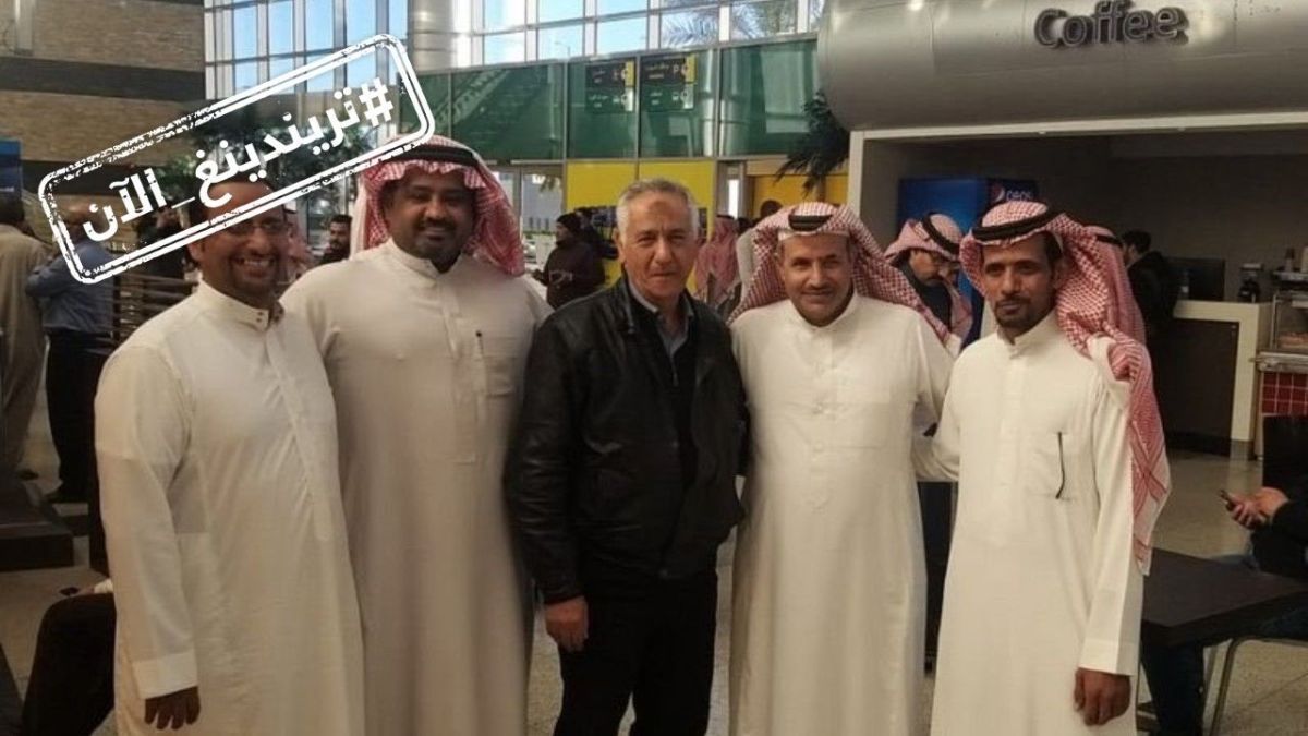 تريندينغ الآن | سعوديون يكرّمون معلما مصريًّا بطريقة مؤثرة بعد 30 عامًا من مغادرته المملكة