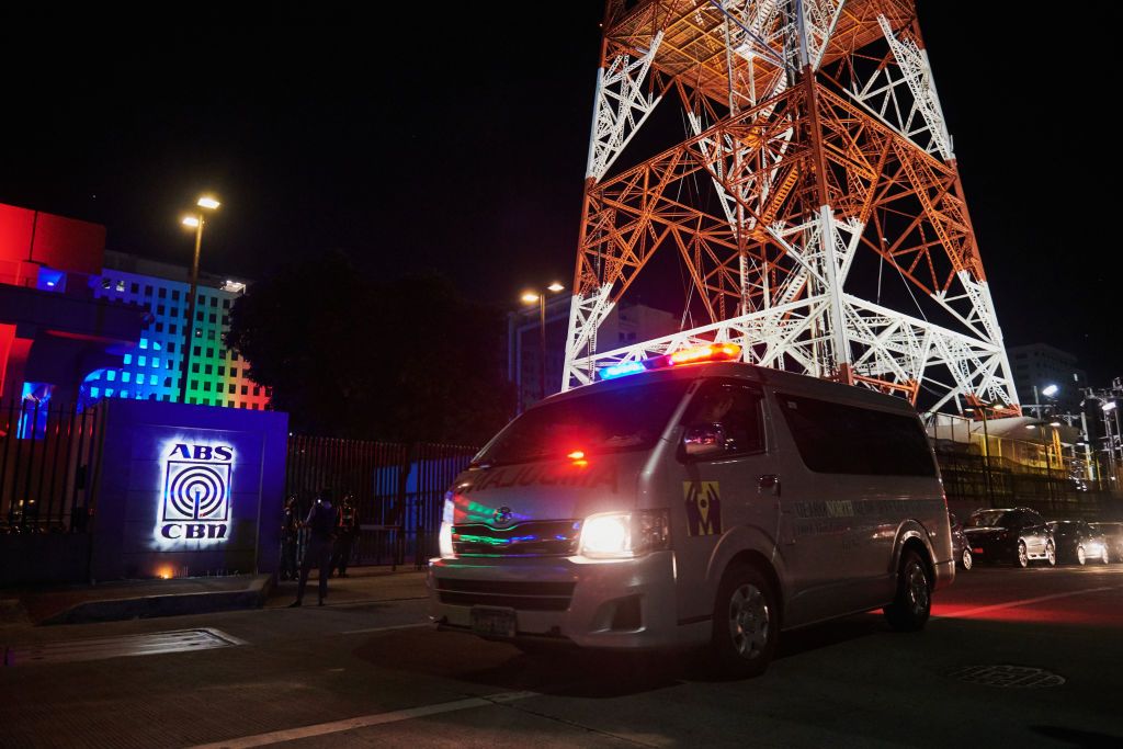 امير الكويت: وباء كورونا هو أزمة صحية عالمية عابرة للقارات