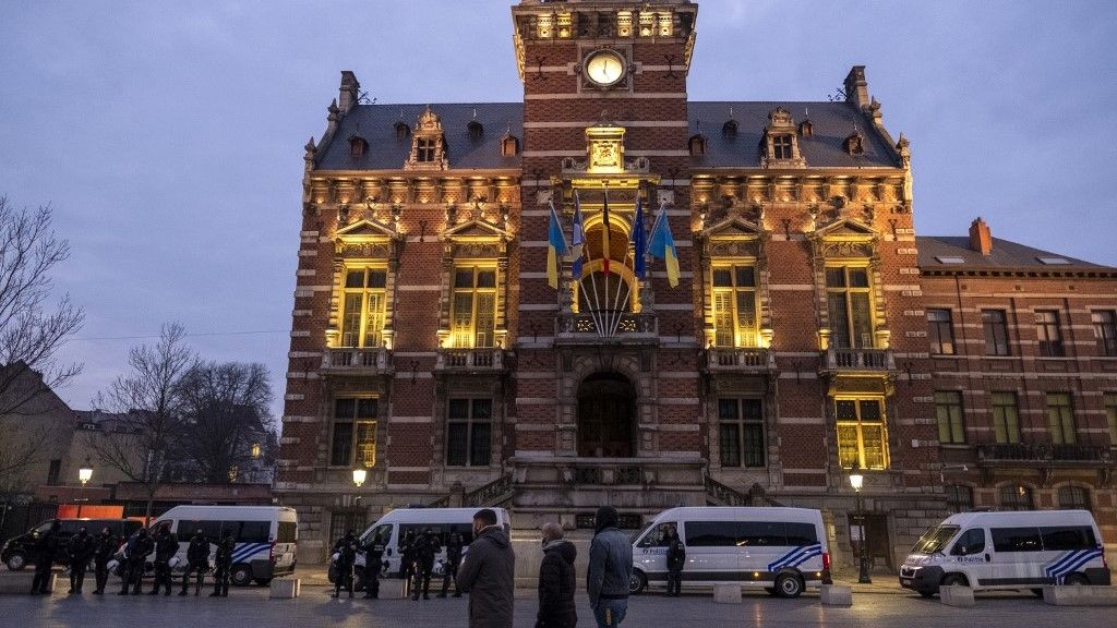 الادعاء البلجيكي يطالب بسجن دبلوماسي إيران 20 عاما
