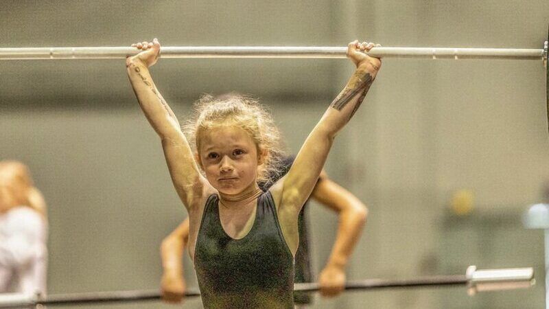 أقوى طفلة في العالم.. عمرها 7 سنوات فقط