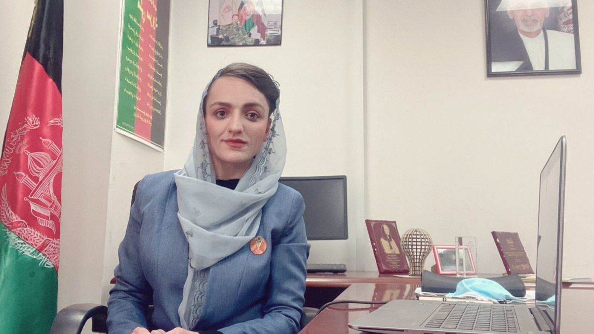 أصغر امرأة تتولى منصب عمدة في أفغانستان تحكي لـ"أخبار الآن" قصة نجاتها من طالبان