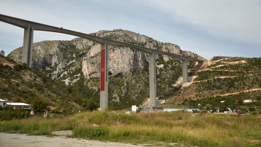 على مونتينيغرو دفع 67 مليون يورو سنوياً للصين لمدة 14 عاماً