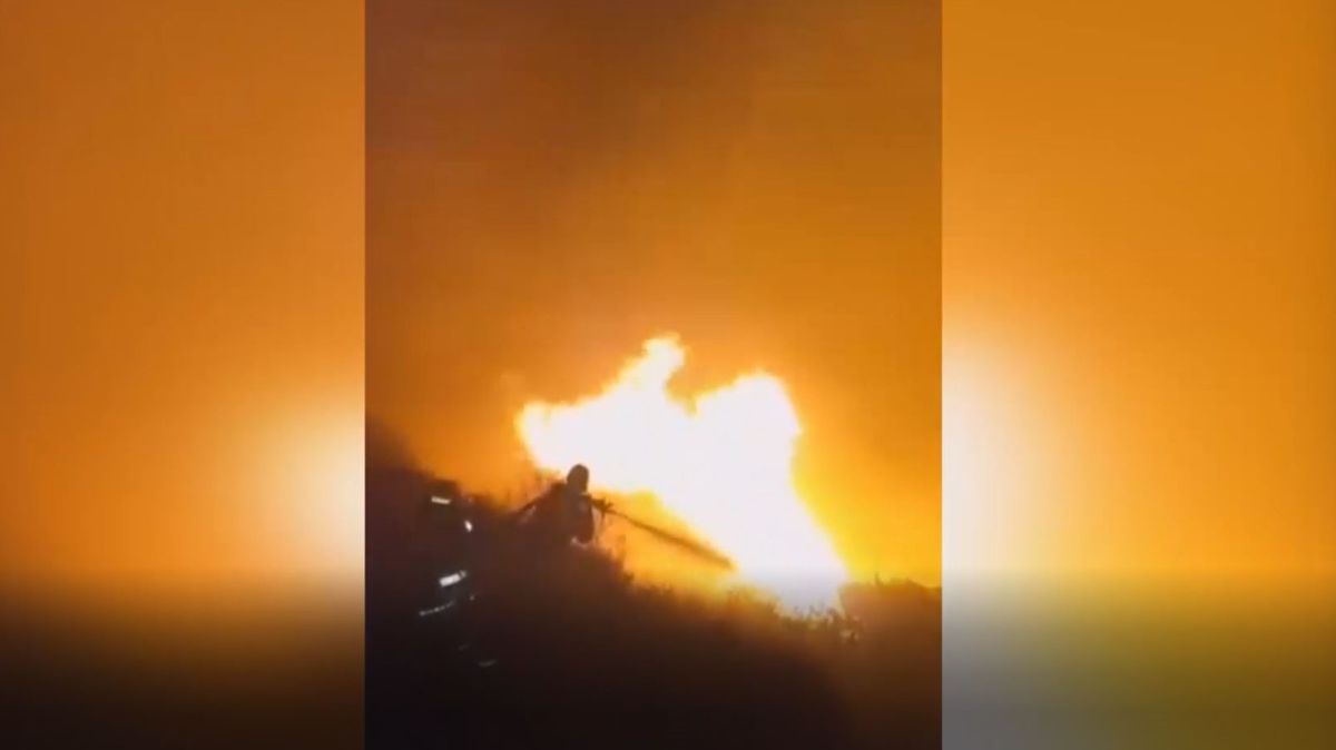 حرائق في 35 غابة لبنانية وشهود يؤكدون: "مفتعلة"