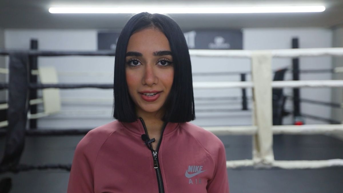 كيف يمكن أن تردي على اعتداء شد الشعر إذا ما تعرضت له؟