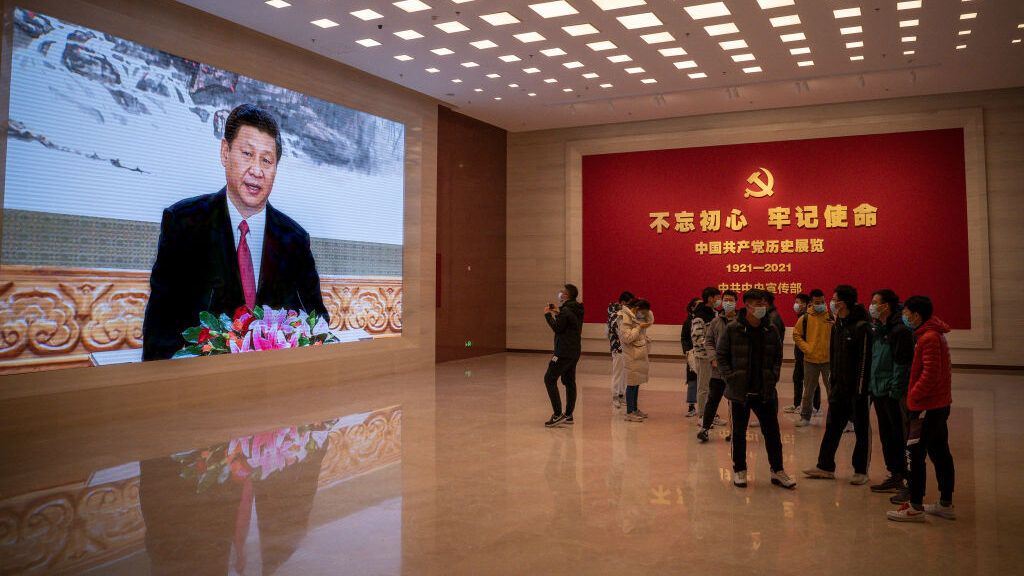 شي جين بينغ أمام تحديات كبيرة مع انخفاض النمو من 18.3 %  إلى 4 %