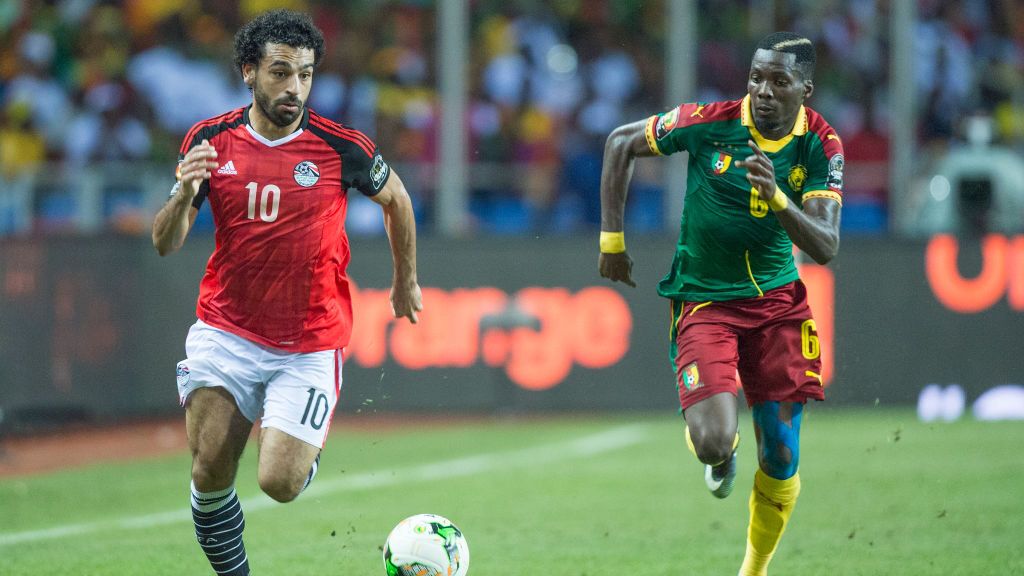 مصر والكاميرون.. قمة ثأرية للفراعنة من أجل الرد على ”حرب إيتو“