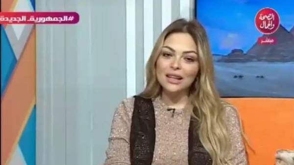 تريندينغ لايف| متصلة تحرج مذيعة على الهواء "إيه وسطتك؟"