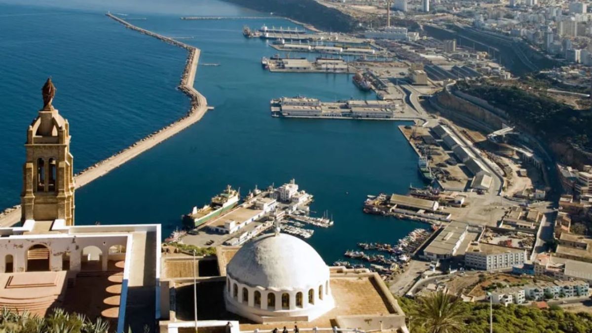 وهران مدينة جزائرية يعرفها العالم