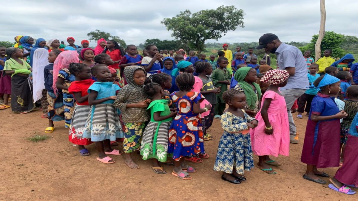 ذهب الكاميرون وأفريقيا الوسطى بين الروس والصينيين.. والأطفال يموتون في الحفر