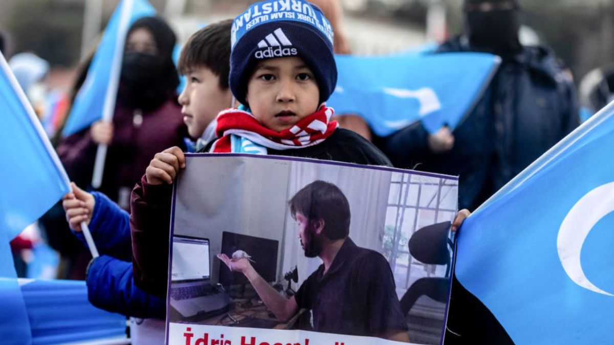 الناشط الإيغوري عبد الوالي أيوب لأخبار الآن: تقرير الأمم المتحدة ليس دقيقا لكنه مقبول