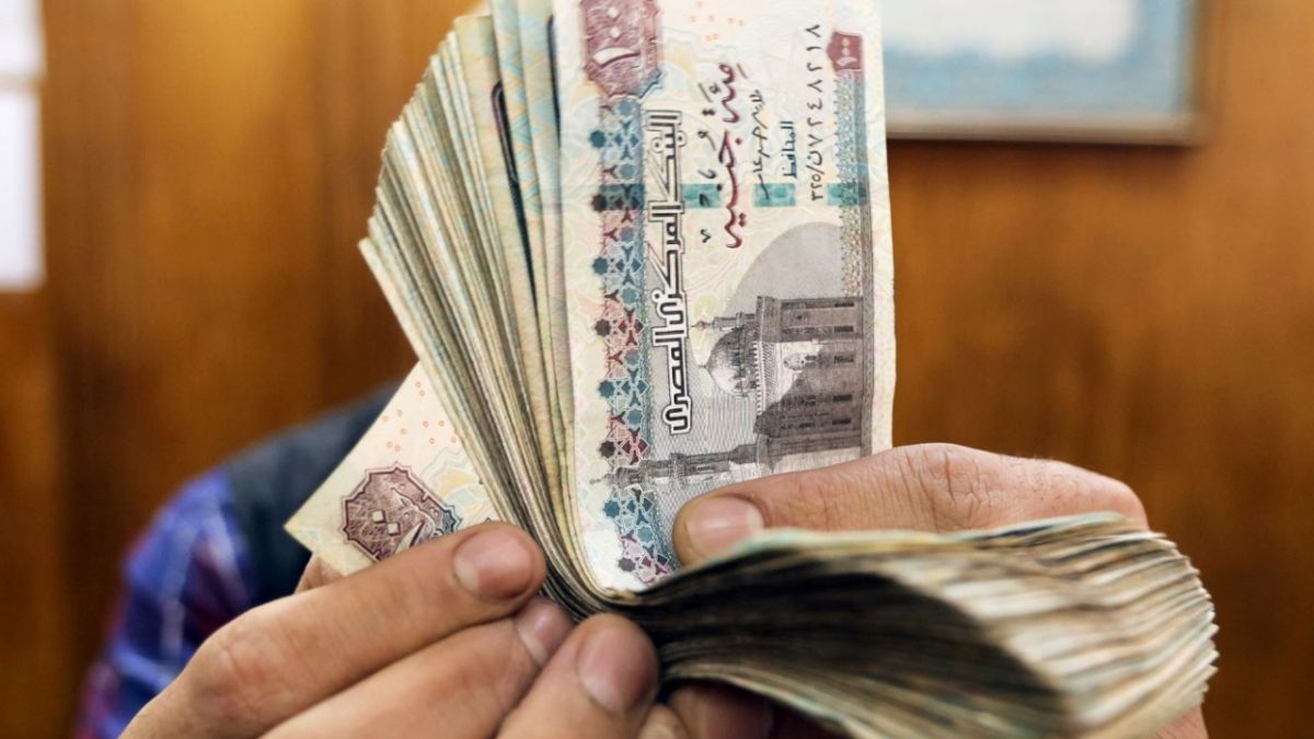بعد تصريح السيسي بأن 10 آلاف جنيه لا تكفي.. مصر ترفع الحد الأدنى للأجور