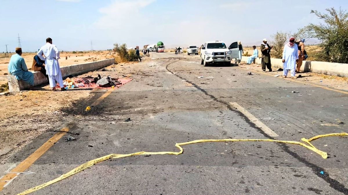 9 قتلى بهجوم انتحاري في باكستان يستهدف مركبة شرطة