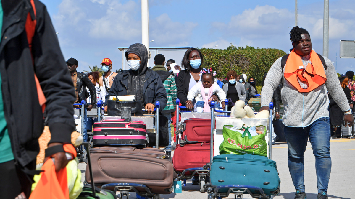 ساحل العاج تجلي 290 من رعاياها في تونس