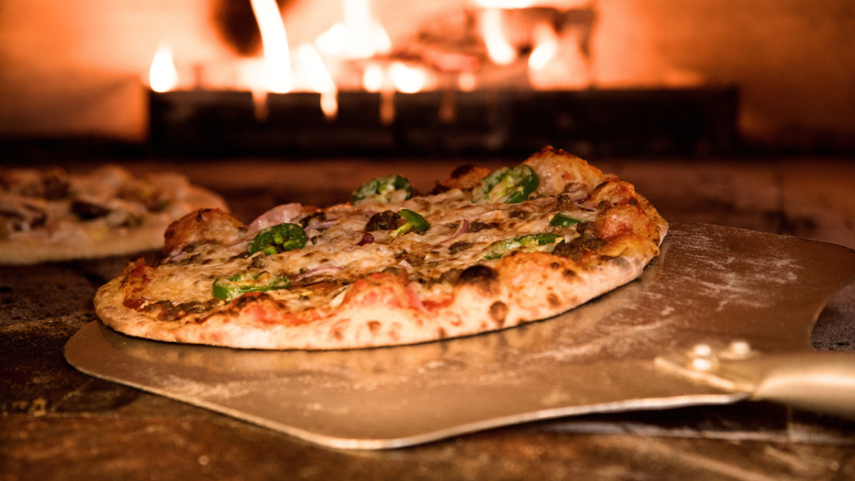 كمية اللحم لم تعجبه.. أمريكي يطلب 5 ملايين دولار من مطعم شهير