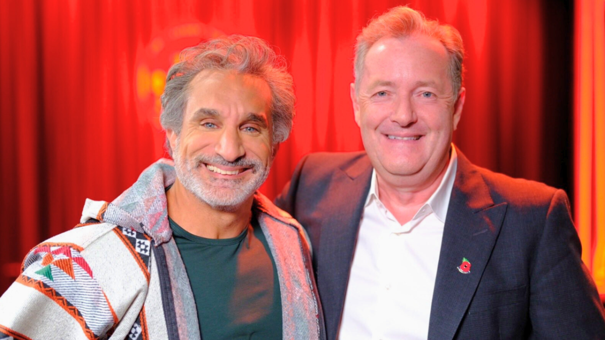 بماذا رد باسم يوسف على سؤال "لما لا تقبل مصر الفلسطينيين في سيناء"؟