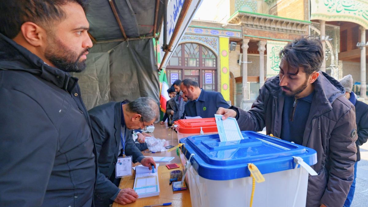 الانتخابات البرلمانية الإيرانية.. مشاركة ضعيفة تعكس سخط الشعب