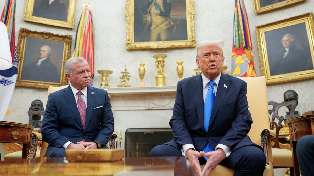 ترامب مصمّم على تهجير سكان غزة.. وملك الأردن: ننتظر خطة مصر