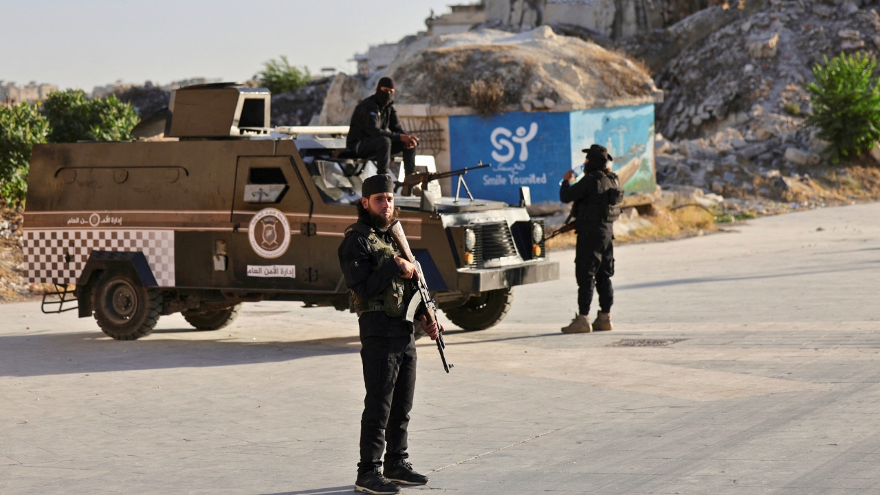 تفاصيل رفع العقوبات الأمريكية على سوريا والعقوبات الأوروبية الجديدة